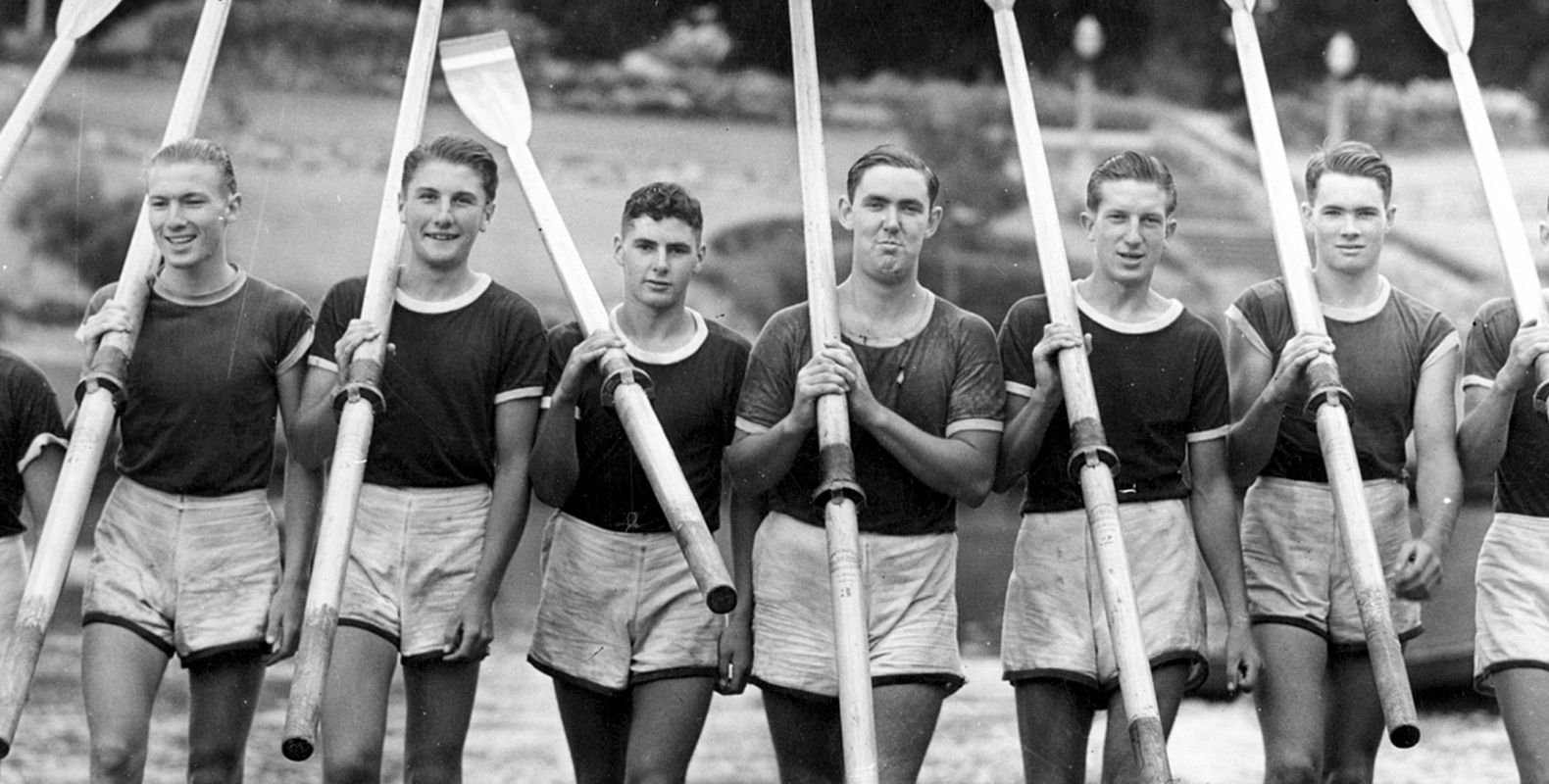130 Head of River Team 1942